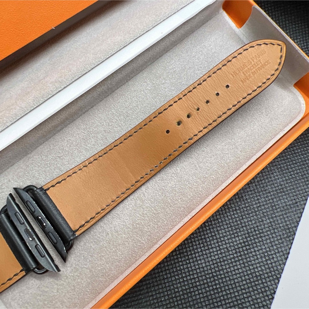 HERMES - Apple Watch Hermes レザーベルト Z刻印 44-45mm互換の HERMES - Apple Watch Hermes レザーベルト Z刻印 44-45mm互換の