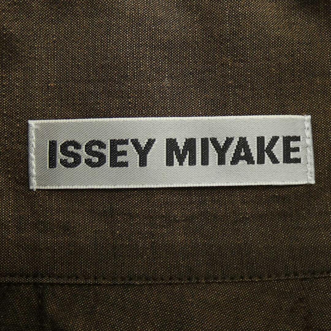ISSEY MIYAKE - イッセイミヤケ ISSEY MIYAKE コートの通販 by ISSEY MIYAKE - イッセイミヤケ ISSEY MIYAKE コートの通販 by