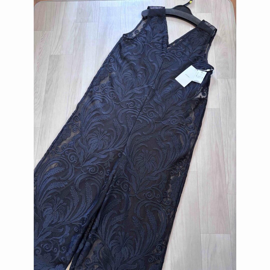 Ameri VINTAGE - 新品未使用 Ameri♡ CHLOE V NECK ROMPERSの Ameri VINTAGE - 新品未使用 Ameri♡ CHLOE V NECK ROMPERSの