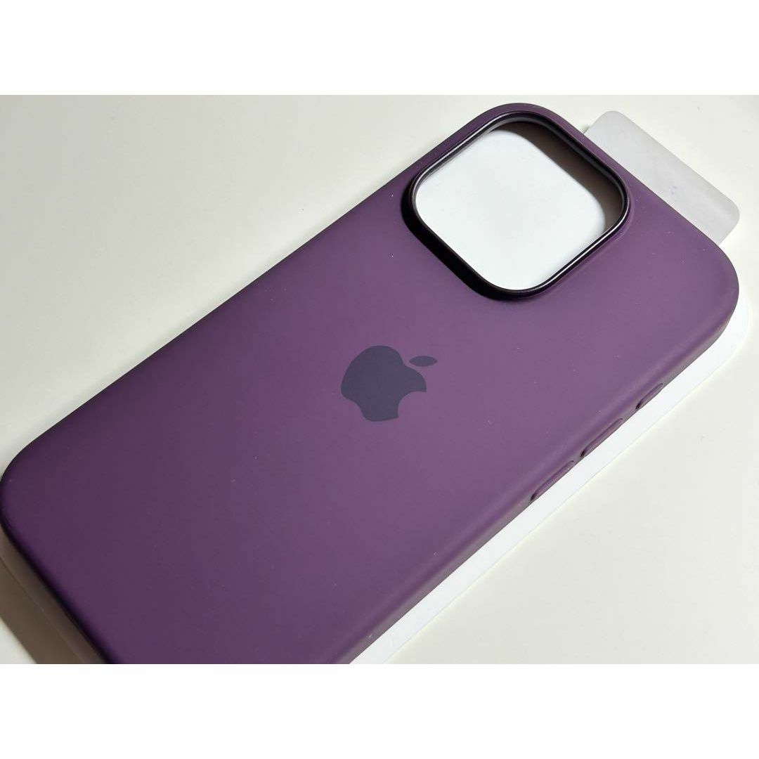 Apple - 【新品】純正 iPhone 16 Pro シリコンケース・プラム② Apple - 【新品】純正 iPhone 16 Pro シリコンケース・プラム②