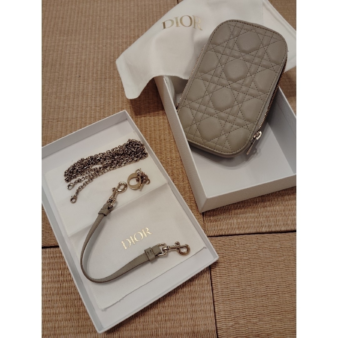 Christian Dior - dior フォンホルダーの通販 by ちゃん's shop Christian Dior - dior フォンホルダーの通販 by ちゃん's shop