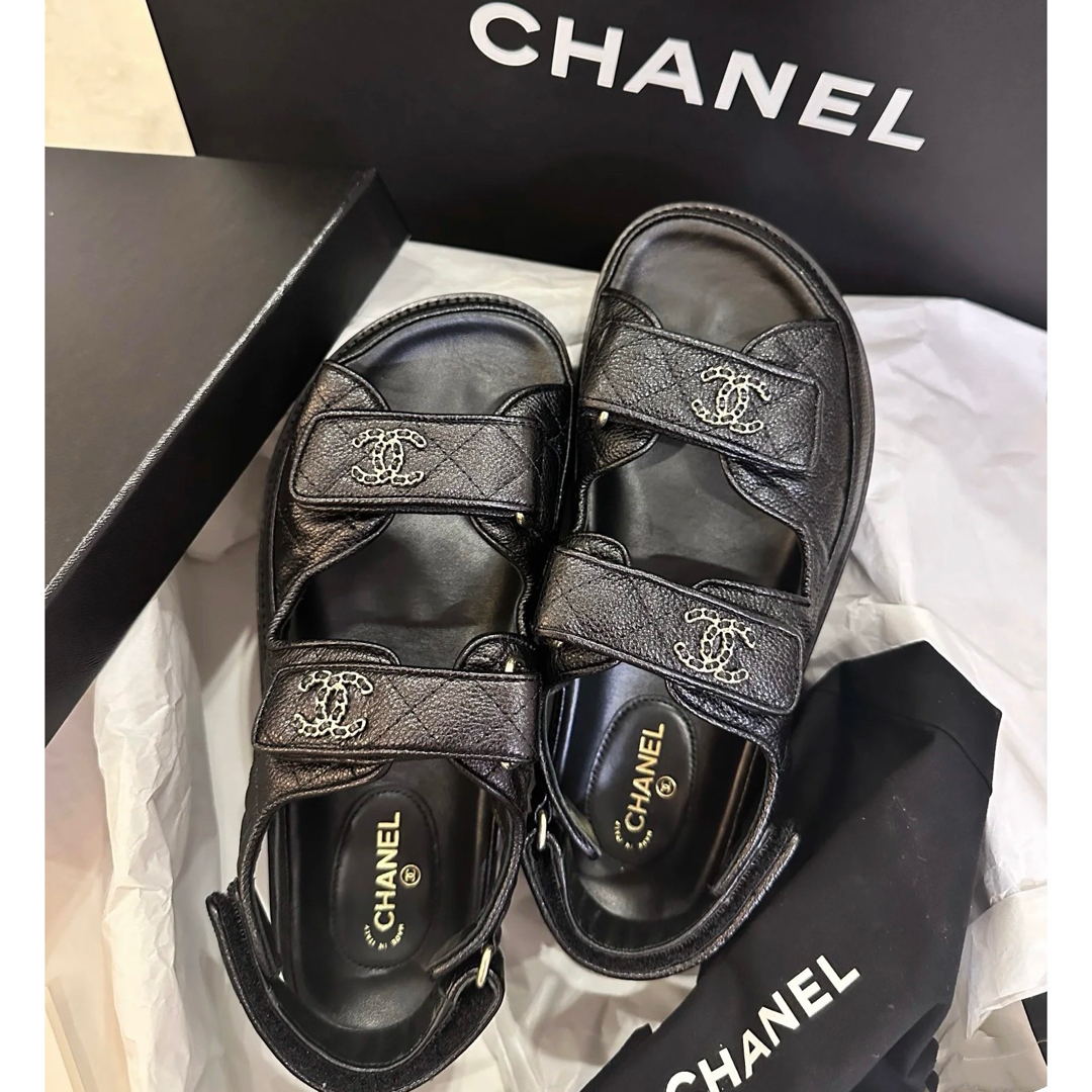 CHANEL - 新品未使用 シャネル フッドベットサンダル キャビア CHANEL - 新品未使用 シャネル フッドベットサンダル キャビア
