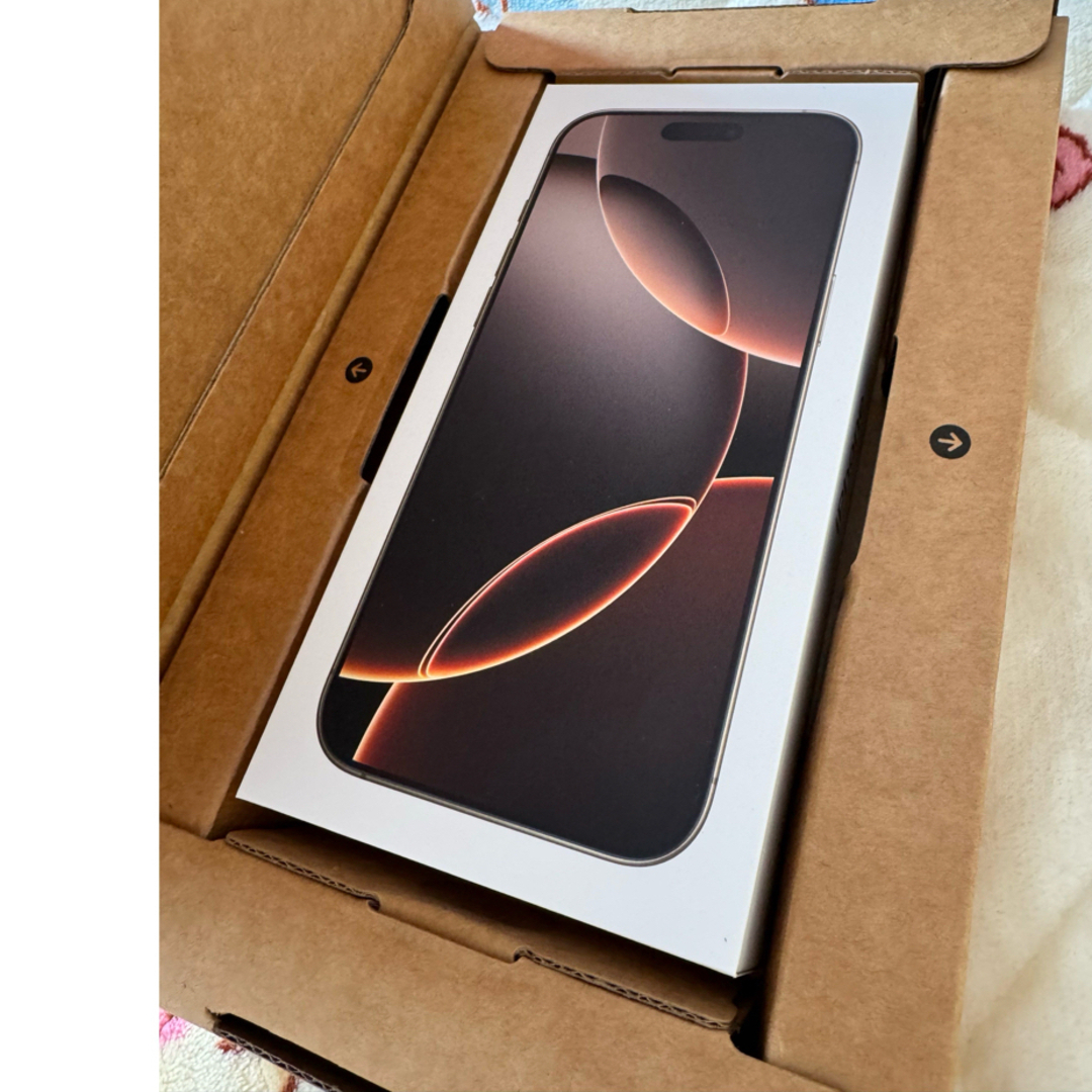 iPhone - iPhone 16 Pro 128GB デザートチタニウムの通販 by iPhone - iPhone 16 Pro 128GB デザートチタニウムの通販 by