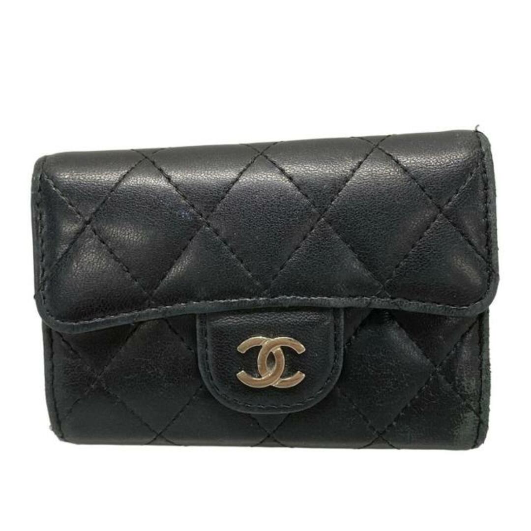 CHANEL - CHANEL(シャネル) キーケース マトラッセ 黒 4連フック CHANEL - CHANEL(シャネル) キーケース マトラッセ 黒 4連フック