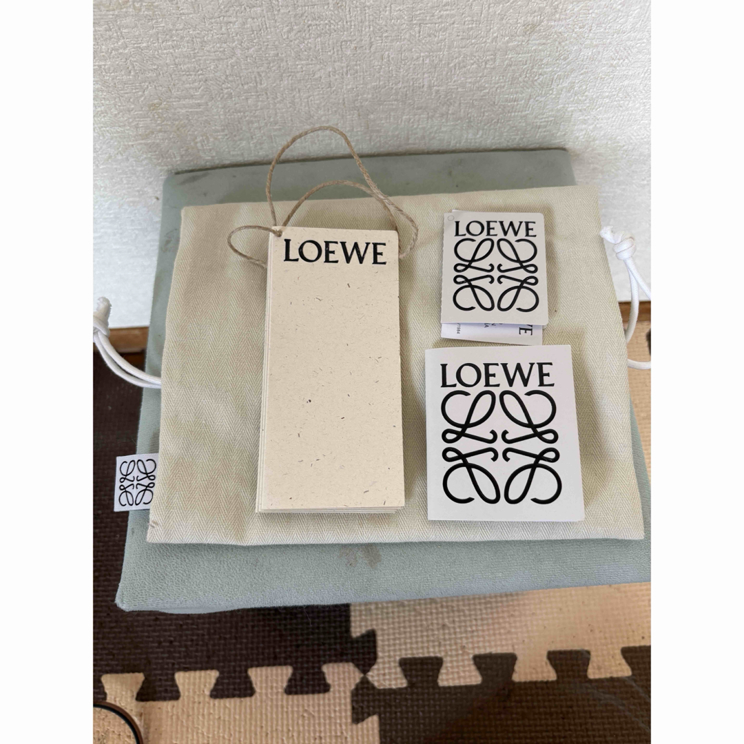 LOEWE - LOEWE ロエベ かごバッグ、スマホショルダーの通販 by LOEWE - LOEWE ロエベ かごバッグ、スマホショルダーの通販 by