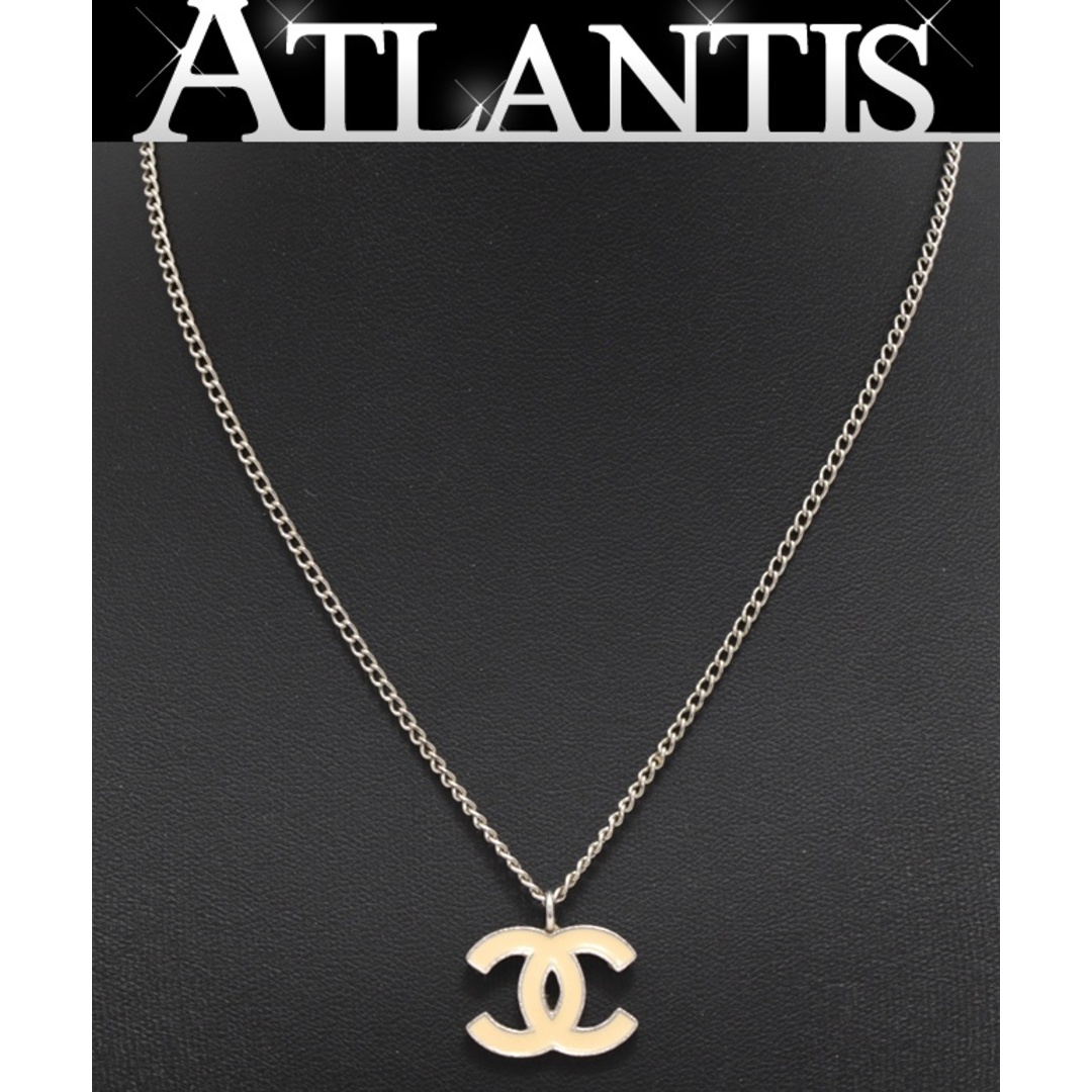 CHANEL - シャネル CHANEL ココマーク ネックレス 白×シルバー CHANEL - シャネル CHANEL ココマーク ネックレス 白×シルバー