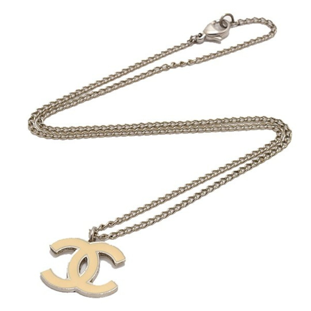 CHANEL - シャネル CHANEL ココマーク ネックレス 白×シルバー CHANEL - シャネル CHANEL ココマーク ネックレス 白×シルバー