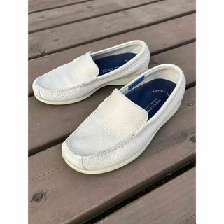 ROCKPORT(ホワイト/白色系)のフリマアイテム一覧 ROCKPORT(ホワイト/白色系)のフリマアイテム一覧