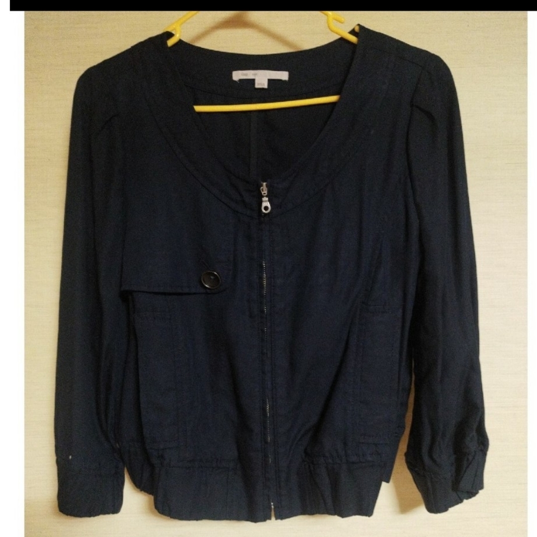 GAP - GAP 紺 八分袖 ショート丈ノーカラージップアップブルゾン GAP - GAP 紺 八分袖 ショート丈ノーカラージップアップブルゾン