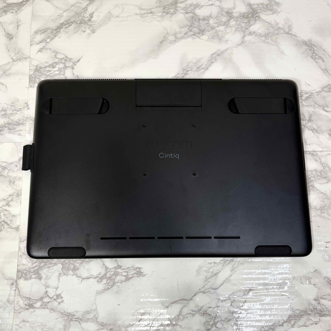 Wacom - 美品 Wacom Cintiq 16インチ 液晶タブレット ペン付き Wacom - 美品 Wacom Cintiq 16インチ 液晶タブレット ペン付き