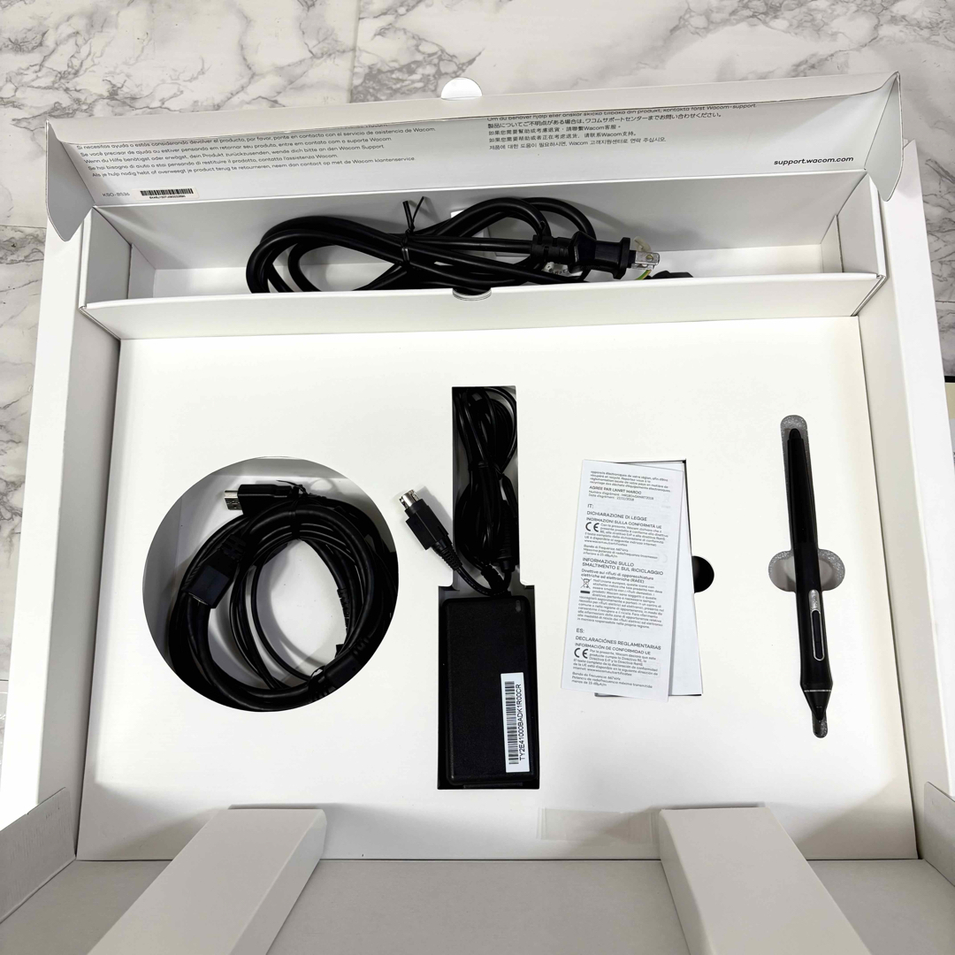 Wacom - 美品 Wacom Cintiq 16インチ 液晶タブレット ペン付き Wacom - 美品 Wacom Cintiq 16インチ 液晶タブレット ペン付き