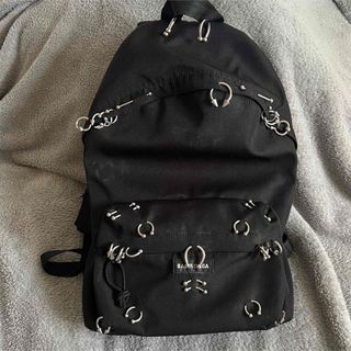 MCM - 未使用品 MCM クロコダイル型押し リュックサック ロゴ MCM - 未使用品 MCM クロコダイル型押し リュックサック ロゴ