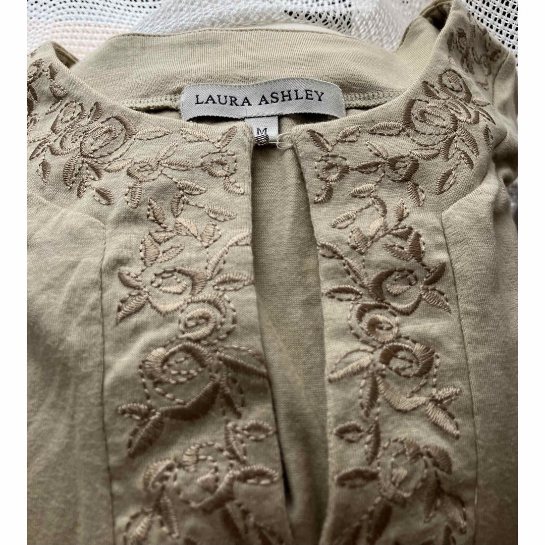 LAURA ASHLEY - LAURA ASHLEY(ローラ・アシュレイ) カットソーの LAURA ASHLEY - LAURA ASHLEY(ローラ・アシュレイ) カットソーの