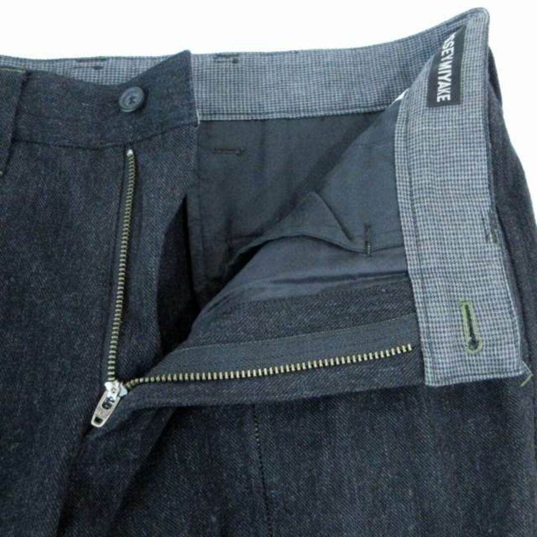 ISSEY MIYAKE - イッセイミヤケ 美品 テーパードパンツ ISSEY MIYAKE - イッセイミヤケ 美品 テーパードパンツ