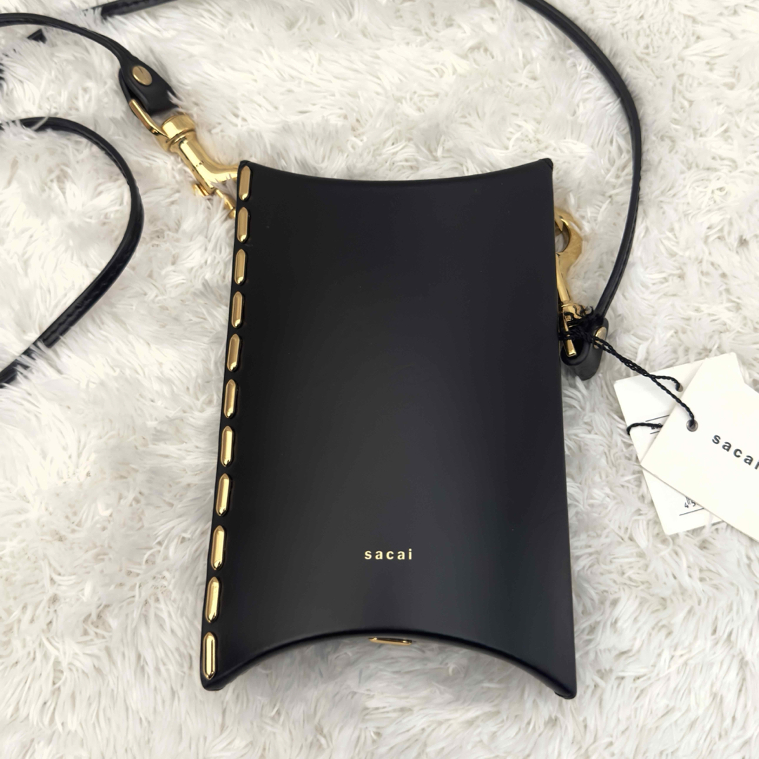 sacai - ☆極美品☆sacai ショルダーバッグ ゴールド金具 ピロー sacai - ☆極美品☆sacai ショルダーバッグ ゴールド金具 ピロー