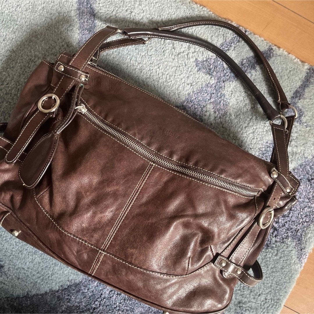 FURLA - 【正規品】FURLA フルラ オールレザー 大きめ FURLA - 【正規品】FURLA フルラ オールレザー 大きめ