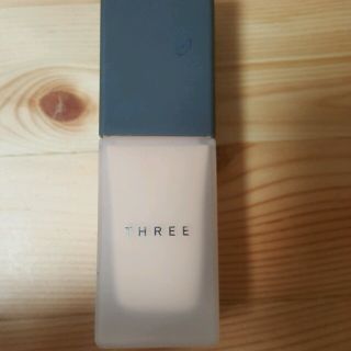 スリー(THREE)のTHREE メーキャップベース(化粧下地)