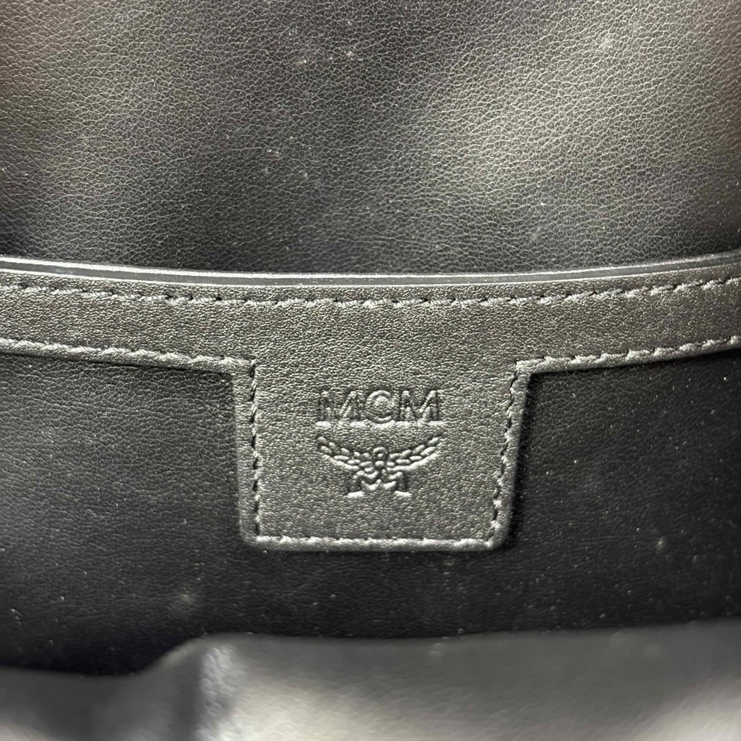MCM - 美品 MCM ヴィセトス スタッズ ミニサイズ リュック MCM - 美品 MCM ヴィセトス スタッズ ミニサイズ リュック