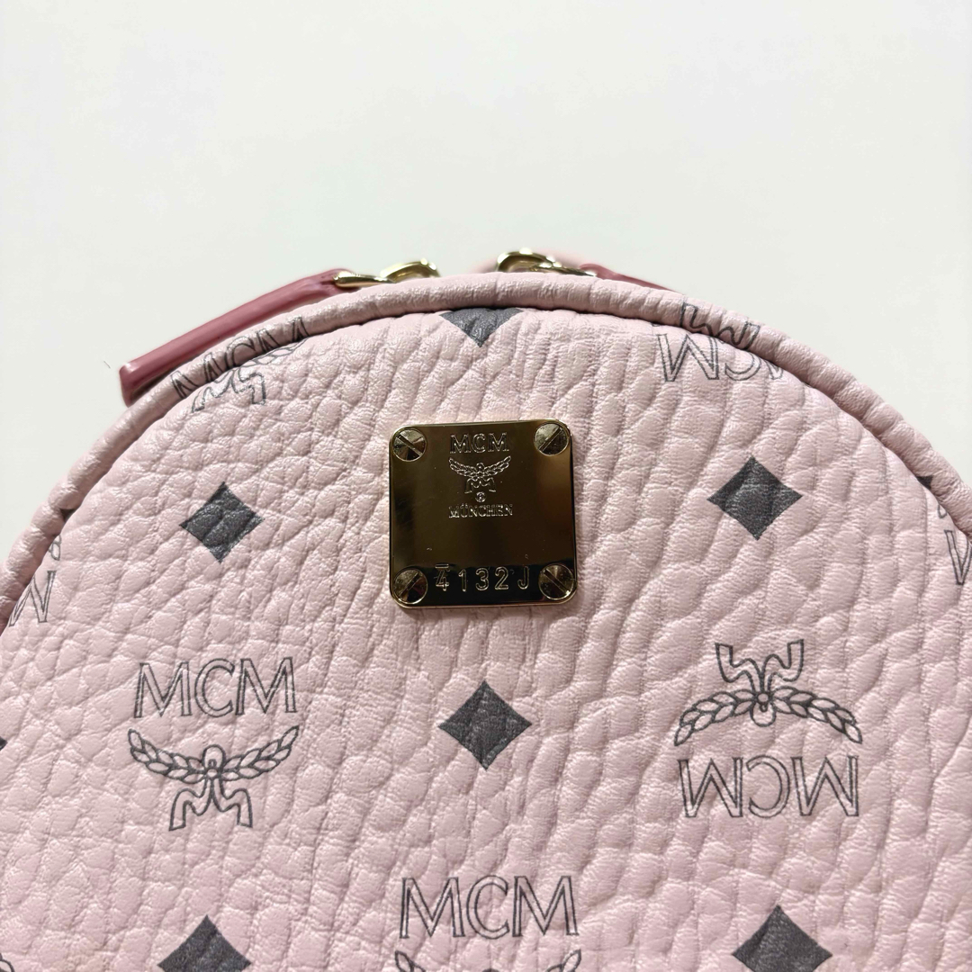 MCM - 美品 MCM ヴィセトス スタッズ ミニサイズ リュック MCM - 美品 MCM ヴィセトス スタッズ ミニサイズ リュック