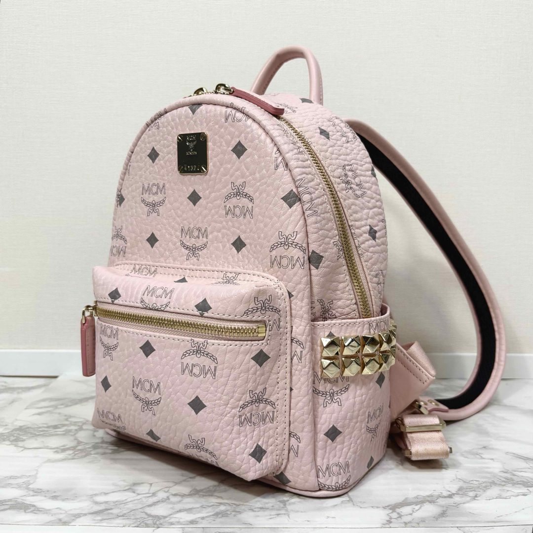 MCM - 美品 MCM ヴィセトス スタッズ ミニサイズ リュック MCM - 美品 MCM ヴィセトス スタッズ ミニサイズ リュック