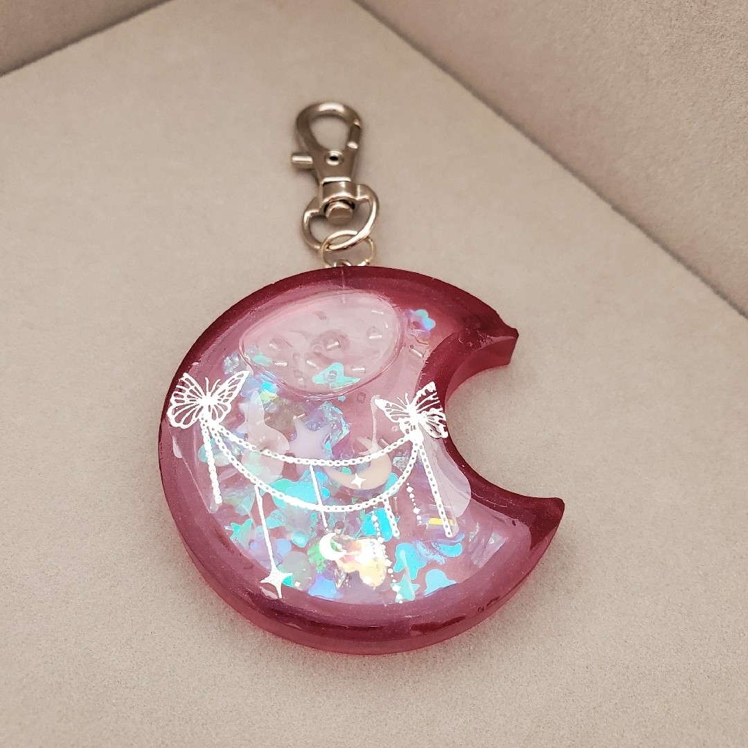 月のシェイカー ハンドメイドのアクセサリー(キーホルダー/ストラップ)の商品写真