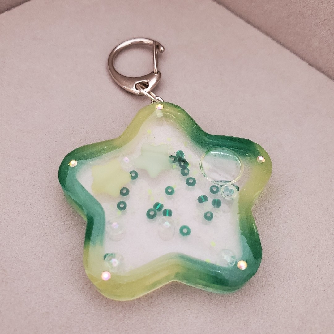 星のシェイカー ハンドメイドのアクセサリー(キーホルダー/ストラップ)の商品写真