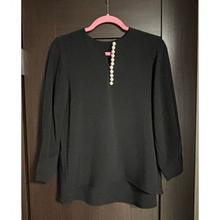 Jines - 【美品】Jines ジネス パール付きブラウス ブラック