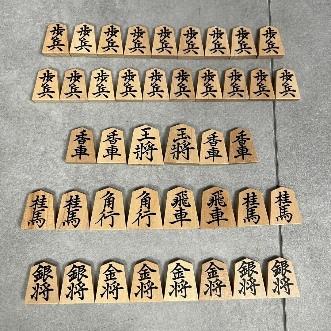 将棋駒 巻菱湖書 駒箱 全41枚 余り歩1枚の通販 by おにぎりさん 将棋駒 巻菱湖書 駒箱 全41枚 余り歩1枚の通販 by おにぎりさん