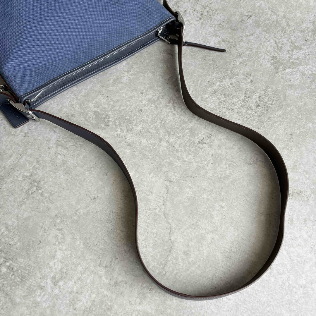 COACH - 【極美品】COACH ヴァルダッフル ホースロゴ デニム COACH - 【極美品】COACH ヴァルダッフル ホースロゴ デニム