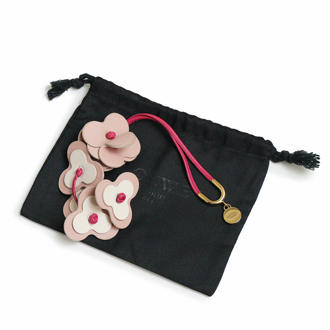 LOEWE - ロエベ フラワー 花 モチーフ バッグチャーム LOEWE - ロエベ フラワー 花 モチーフ バッグチャーム