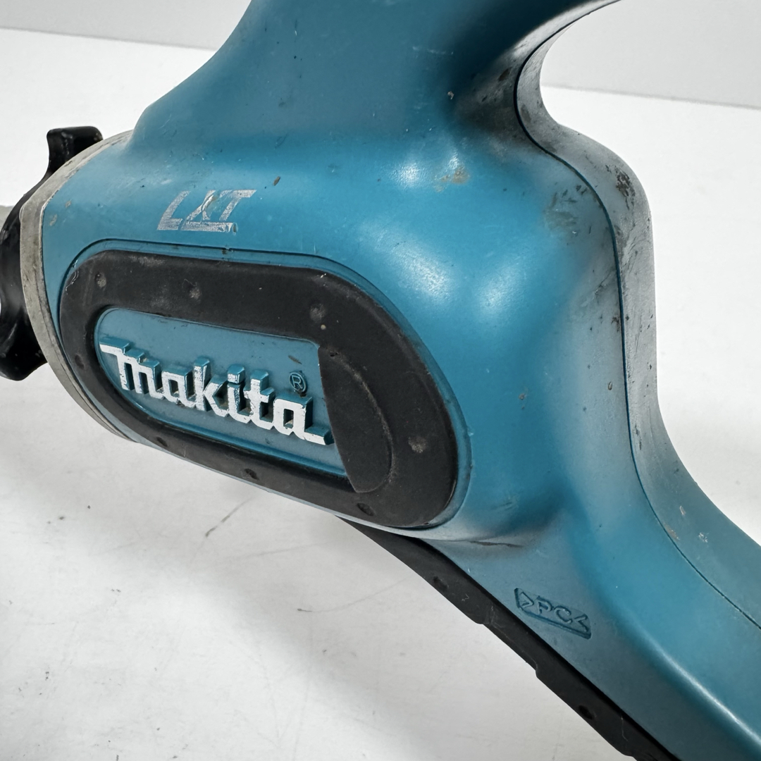 Makita - マキタ 充電式コンクリートバイブレータ18V 作業深さ Makita - マキタ 充電式コンクリートバイブレータ18V 作業深さ
