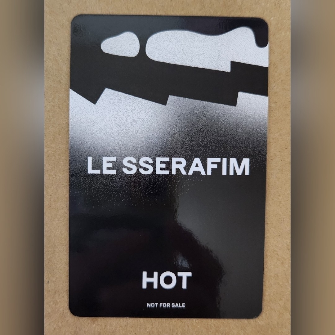 LE SSERAFIM - カズハ 直筆サイン トレカ ユニバ UMS le LE SSERAFIM - カズハ 直筆サイン トレカ ユニバ UMS le