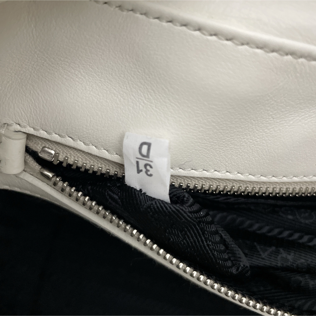 PRADA - Prada 極美品 ダイアグラム チェーン ショルダーバッグ PRADA - Prada 極美品 ダイアグラム チェーン ショルダーバッグ