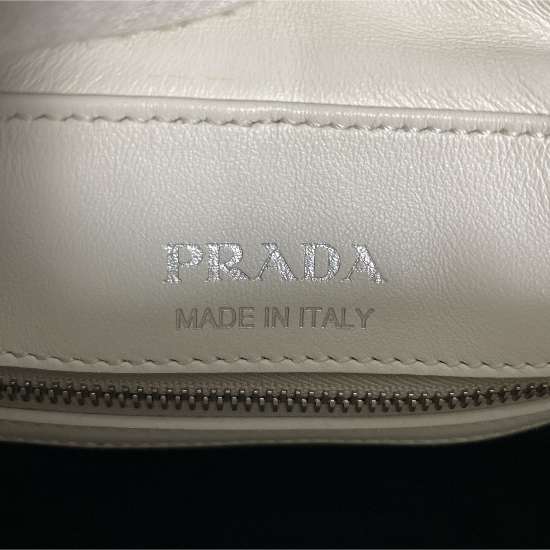 PRADA - Prada 極美品 ダイアグラム チェーン ショルダーバッグ PRADA - Prada 極美品 ダイアグラム チェーン ショルダーバッグ