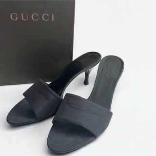 GUCCI - 希少♡GUCCI グッチ グッチョリ オリバー パグ GG柄 GUCCI - 希少♡GUCCI グッチ グッチョリ オリバー パグ GG柄