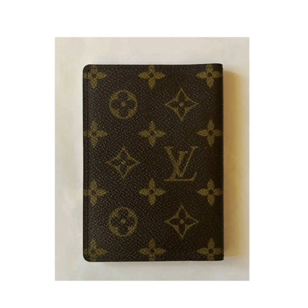 LOUIS VUITTON - ルイヴィトン パスポートケース カードケース LOUIS VUITTON - ルイヴィトン パスポートケース カードケース