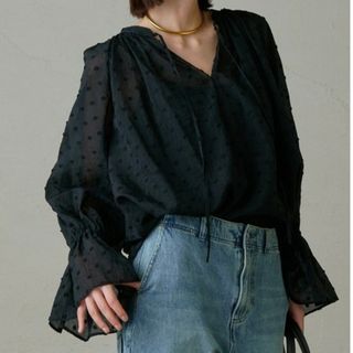 Loungedress(シャツ/ブラウス(長袖/七分))のフリマアイテム一覧 Loungedress(シャツ/ブラウス(長袖/七分))のフリマアイテム一覧