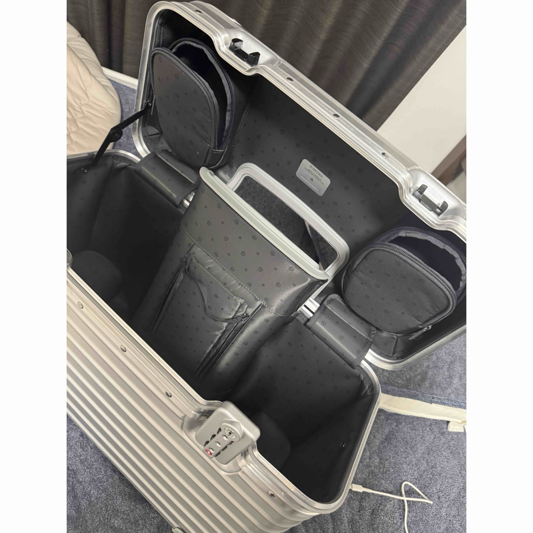 RIMOWA - リモワ パイロット キャリーケース スーツケースの通販 RIMOWA - リモワ パイロット キャリーケース スーツケースの通販