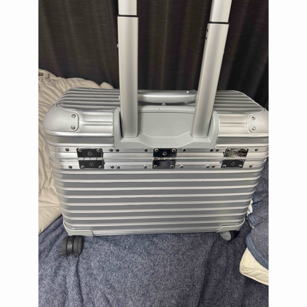RIMOWA - リモワ パイロット キャリーケース スーツケースの通販 RIMOWA - リモワ パイロット キャリーケース スーツケースの通販