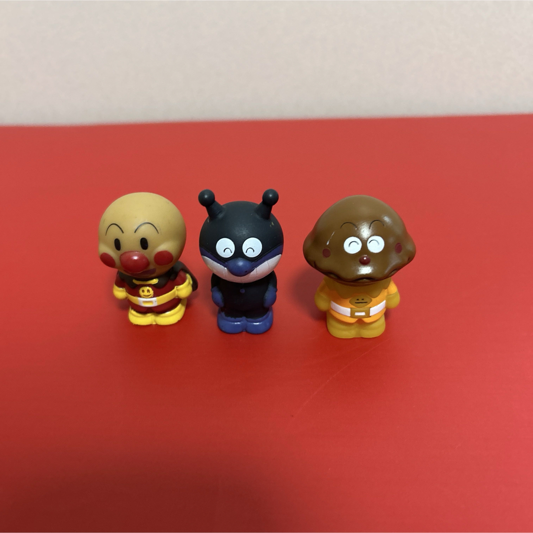 アンパンマン(アンパンマン)のアンパンマンフィギュア3体セット エンタメ/ホビーのおもちゃ/ぬいぐるみ(キャラクターグッズ)の商品写真