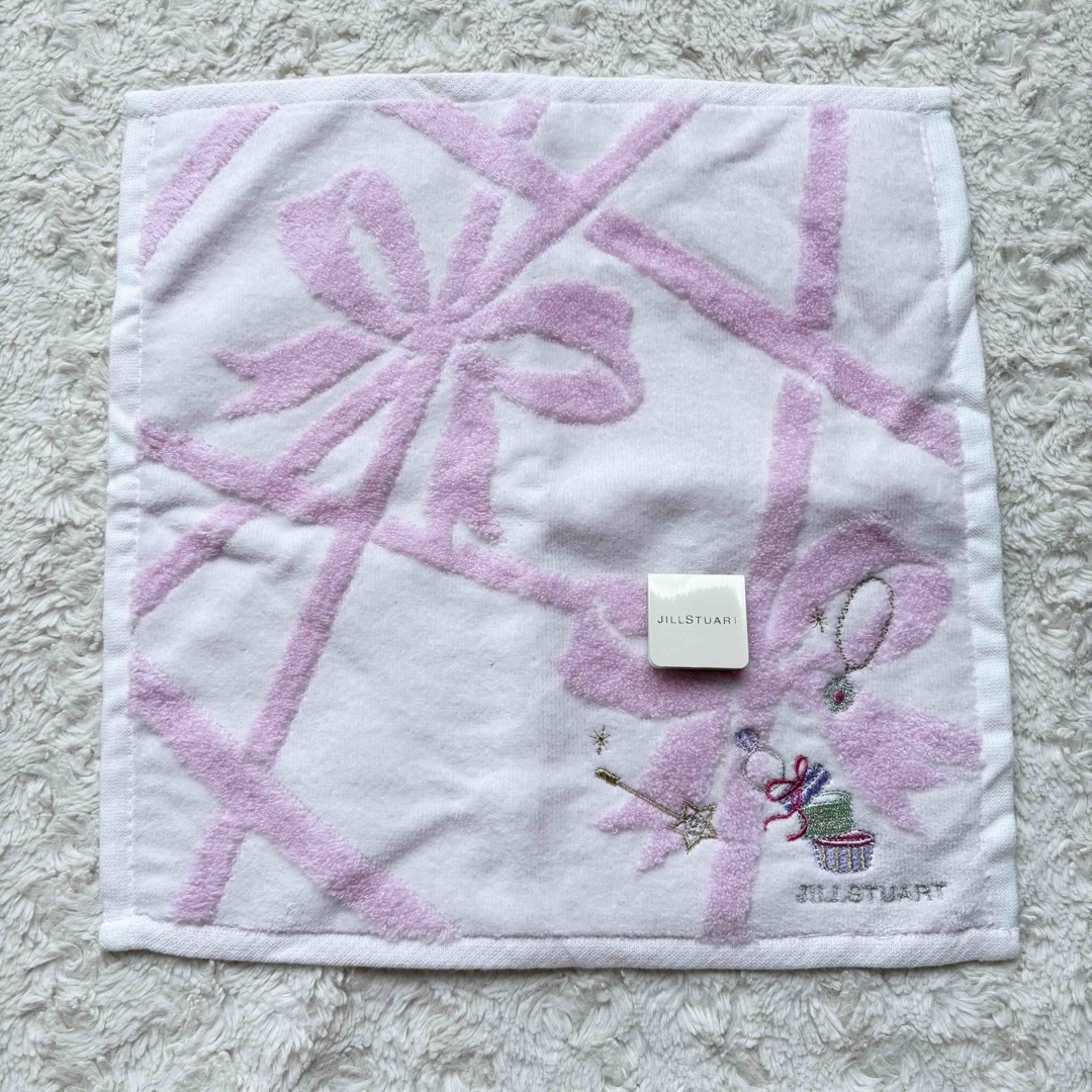 TOCCA(トッカ)の《新品未使用❗JILLSTUART 1枚  TOCCA 2枚   タオルハンカチ レディースのファッション小物(ハンカチ)の商品写真