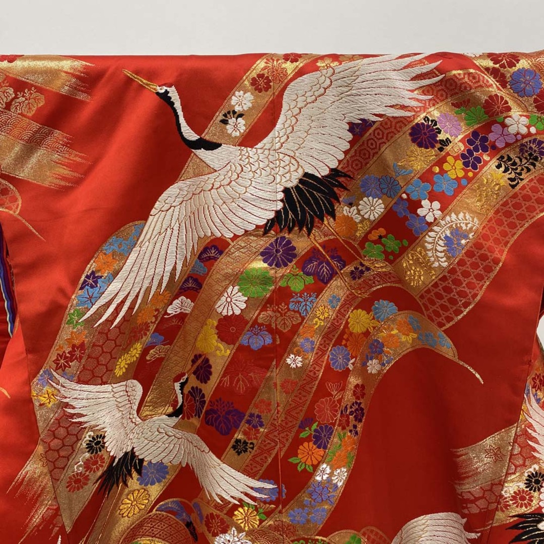色打掛 正絹 鶴 刺繍 赤 打掛 Mサイズ 裄64.5 花嫁衣裳 婚礼 色打掛 正絹 鶴 刺繍 赤 打掛 Mサイズ 裄64.5 花嫁衣裳 婚礼