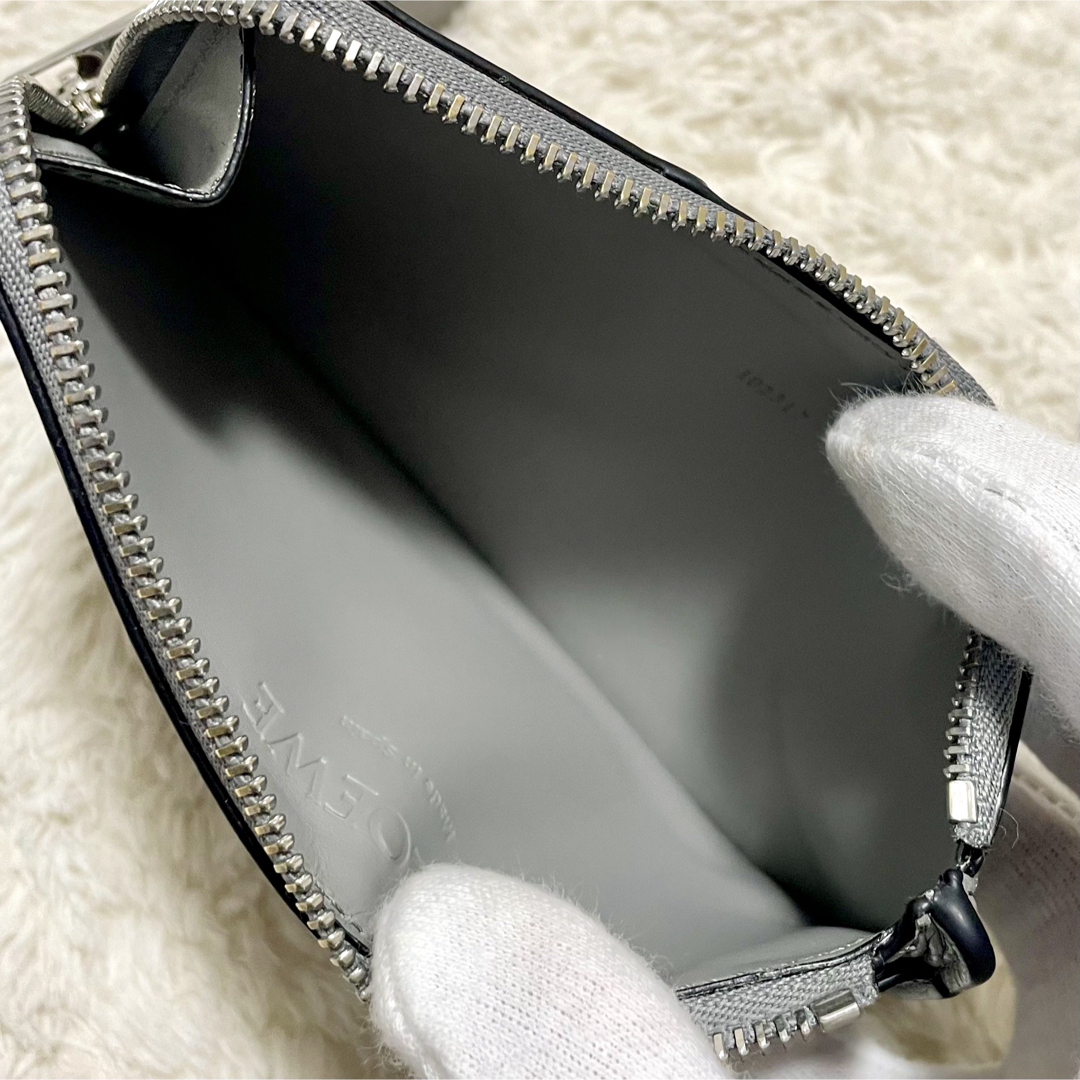 LOEWE - LOEWE ロエベ パズル フラグメントケース クラシック LOEWE - LOEWE ロエベ パズル フラグメントケース クラシック
