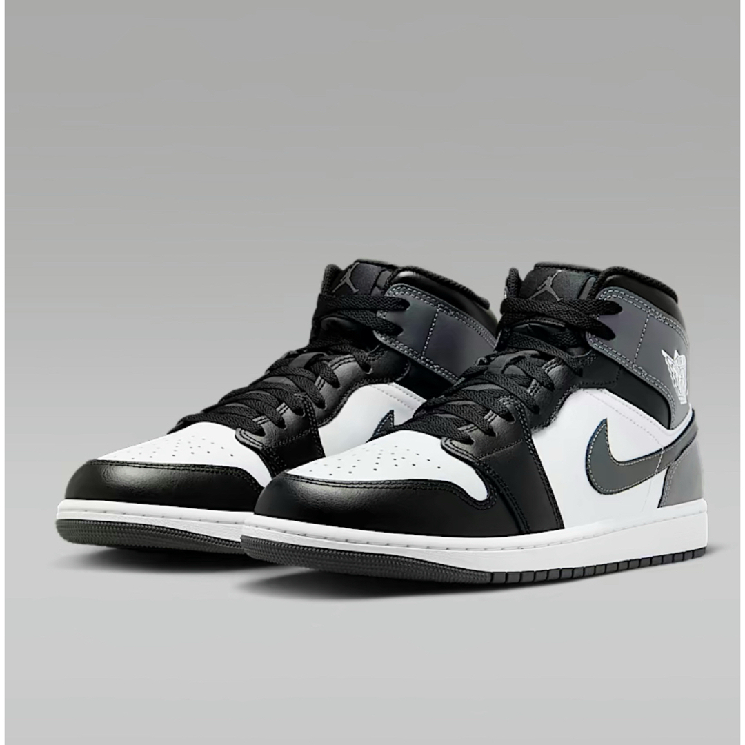 NIKE - NikeAirJordan1 Mid ブラック/ホワイト/アイアングレー NIKE - NikeAirJordan1 Mid ブラック/ホワイト/アイアングレー