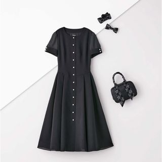 René - ♡美品♡ 希少 38 Rene 梯子レース ワンピース グリーン René - ♡美品♡ 希少 38 Rene 梯子レース ワンピース グリーン