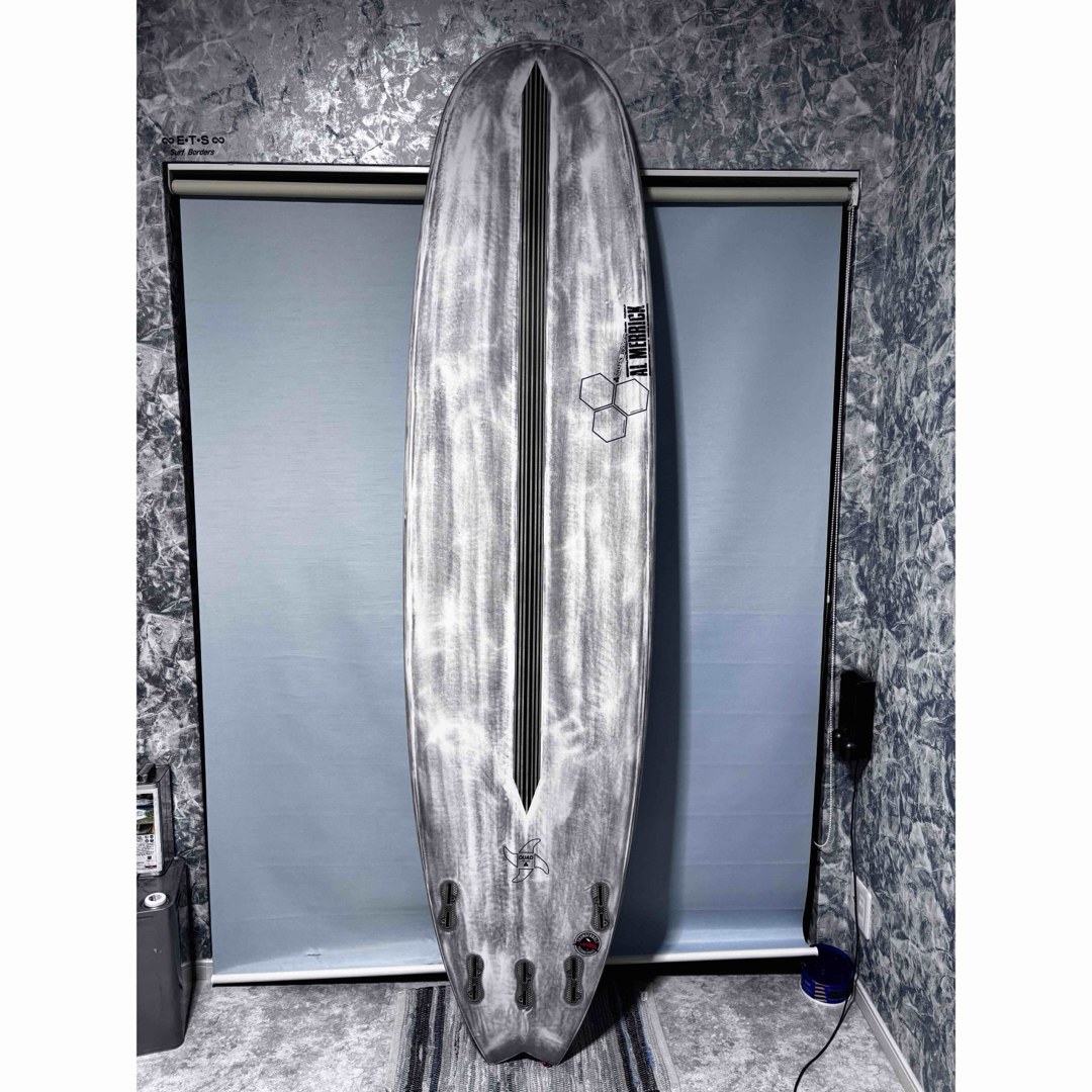 新品同様アルメリック サンダーボルト クオングミッドレングス 新品同様アルメリック サンダーボルト クオングミッドレングス