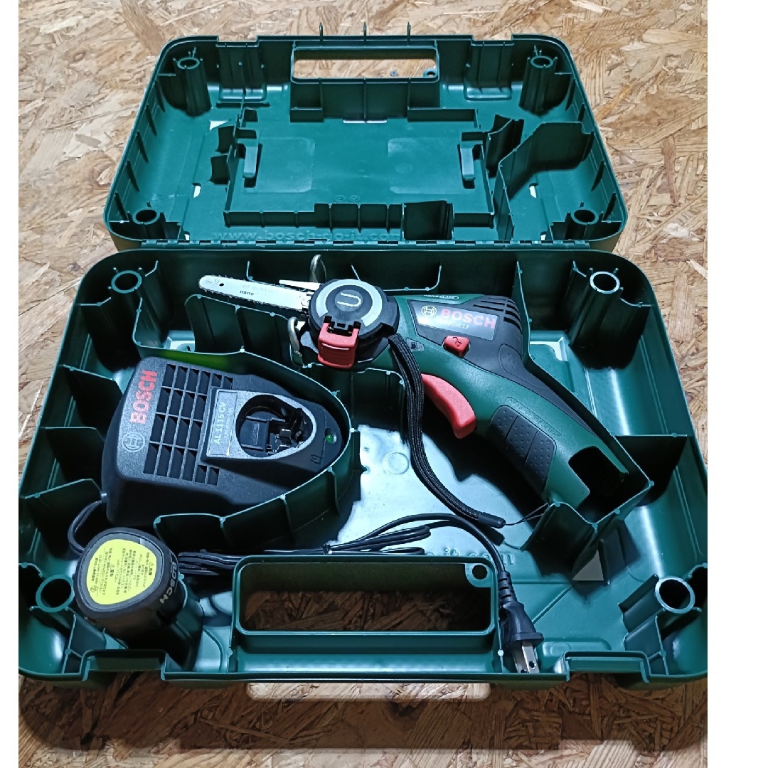 BOSCH - BOSCH 10.8Vコードレスマイクロソー CUT1108 & 10.8V2 BOSCH - BOSCH 10.8Vコードレスマイクロソー CUT1108 & 10.8V2