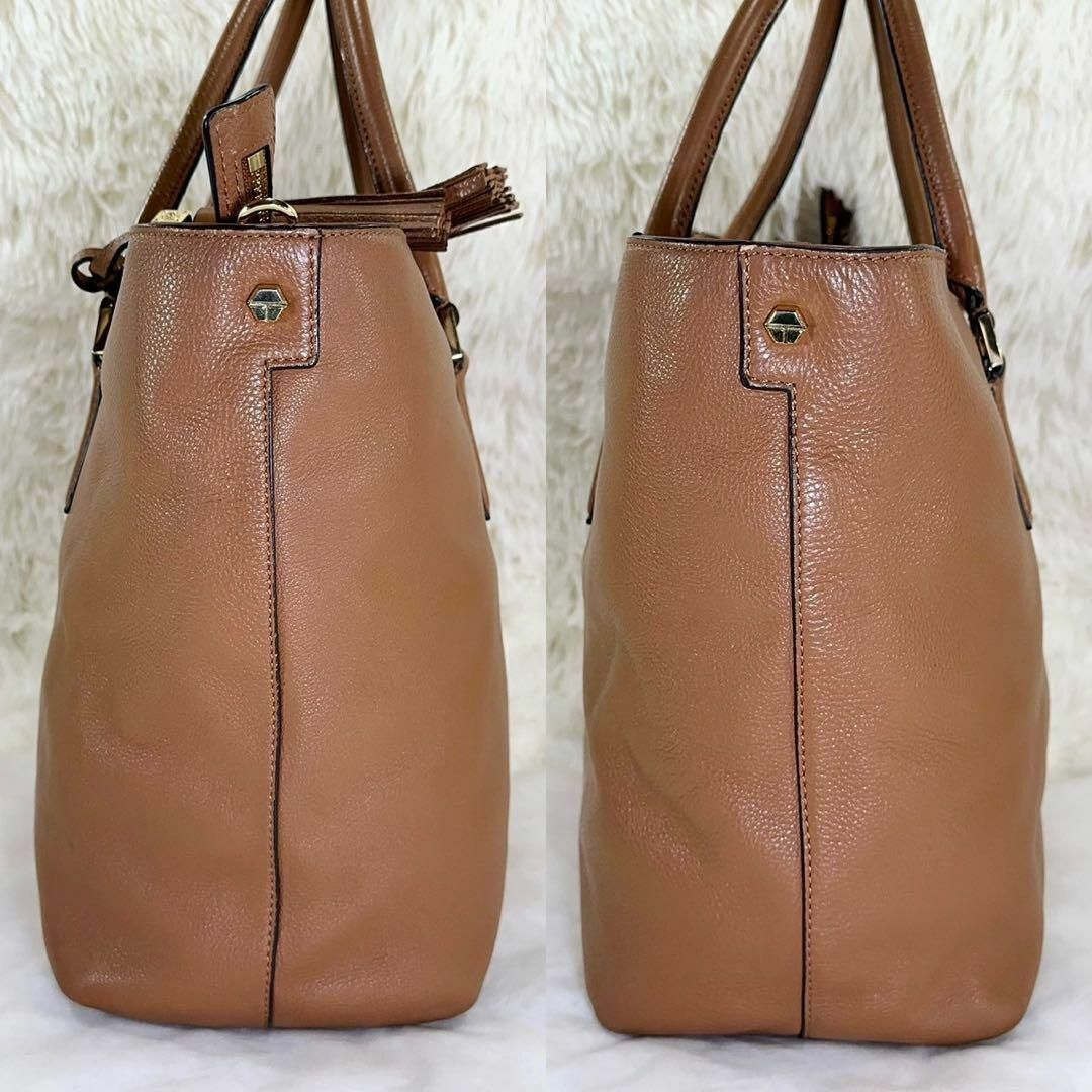 Tory Burch - 【極美品】トリーバーチ トートバッグ レザー A4可 Tory Burch - 【極美品】トリーバーチ トートバッグ レザー A4可