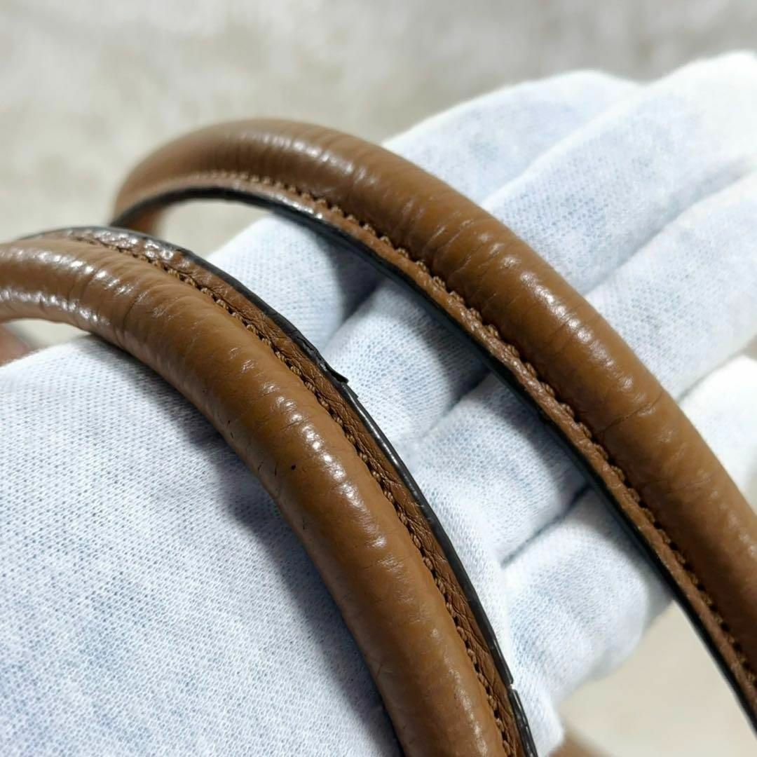 Tory Burch - 【極美品】トリーバーチ トートバッグ レザー A4可 Tory Burch - 【極美品】トリーバーチ トートバッグ レザー A4可