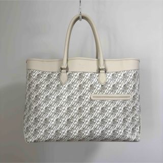 BERLUTI(トートバッグ ・ ホワイト/白色系)のフリマアイテム一覧 BERLUTI(トートバッグ ・ ホワイト/白色系)のフリマアイテム一覧